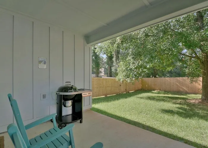 Chasing Dreams Townhome Apartment