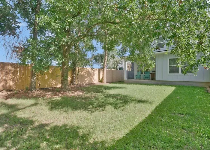 Chasing Dreams Townhome Apartment