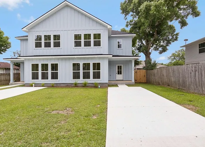 Apartment Chasing Dreams Townhome