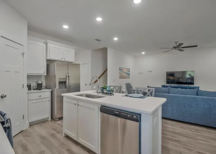 Chasing Dreams Townhome Pensacola