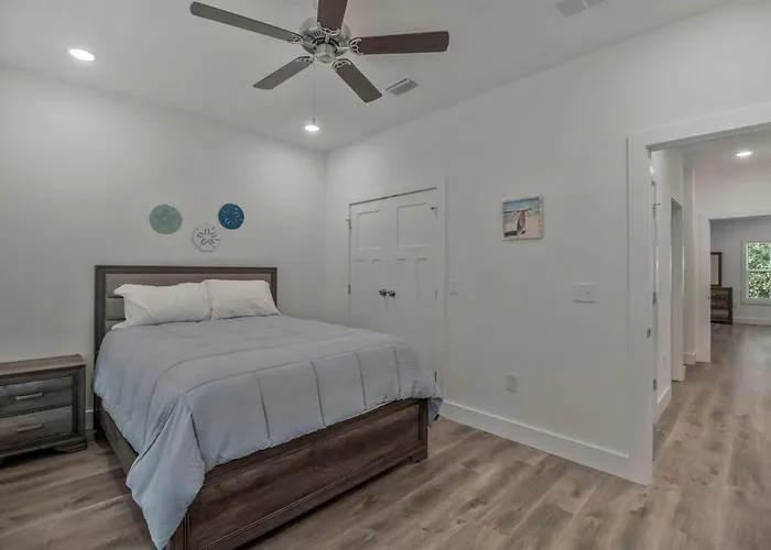 Chasing Dreams Townhome Apartment *